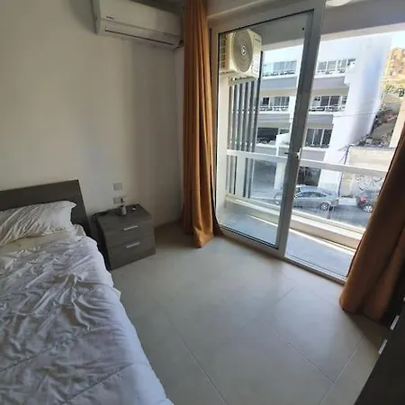 Prime Area 1 Bed St Julians Appartement *